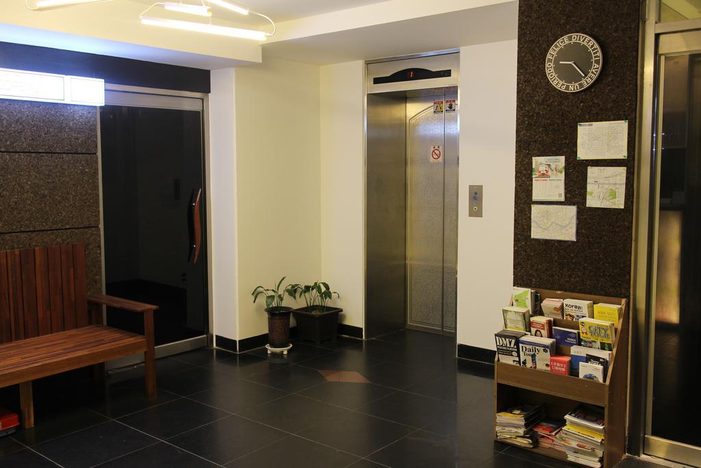 Motel K-Haus Dongdaemun à Séoul Extérieur photo